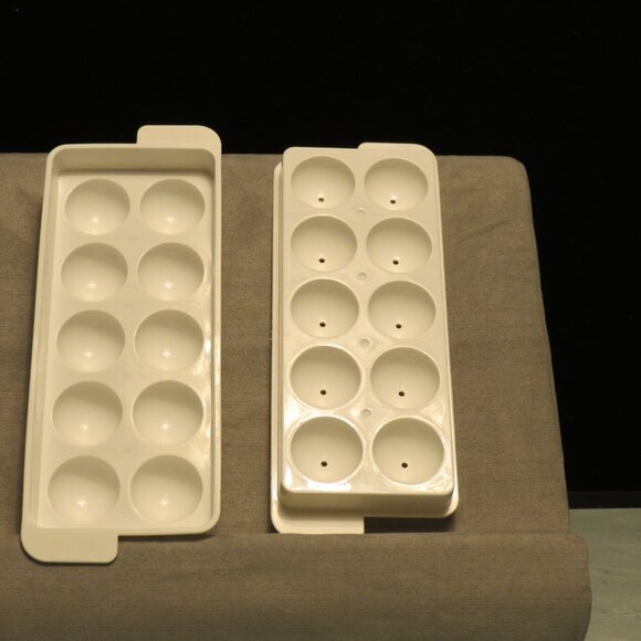 Small Ice Ball/Sphere Mold/Makes 10 - Picture 2 of 3